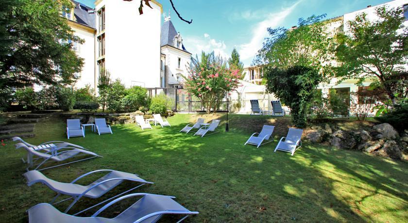 Au Grand Hotel De Sarlat - Pavillon De Selves Exterior foto